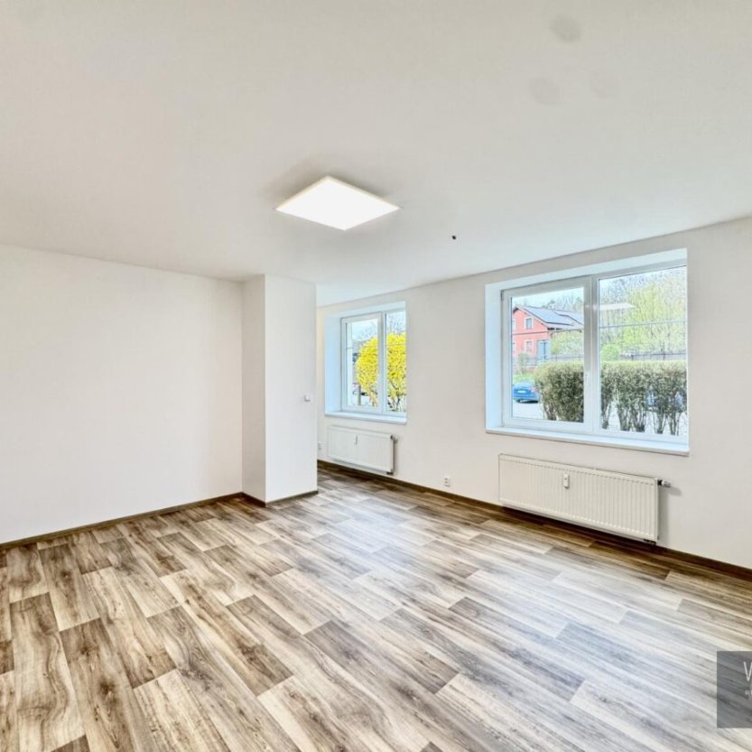 1744560245_mR2coGhkw0