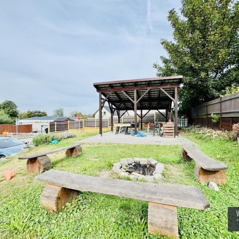 1744560251_YcKiLC4VP3